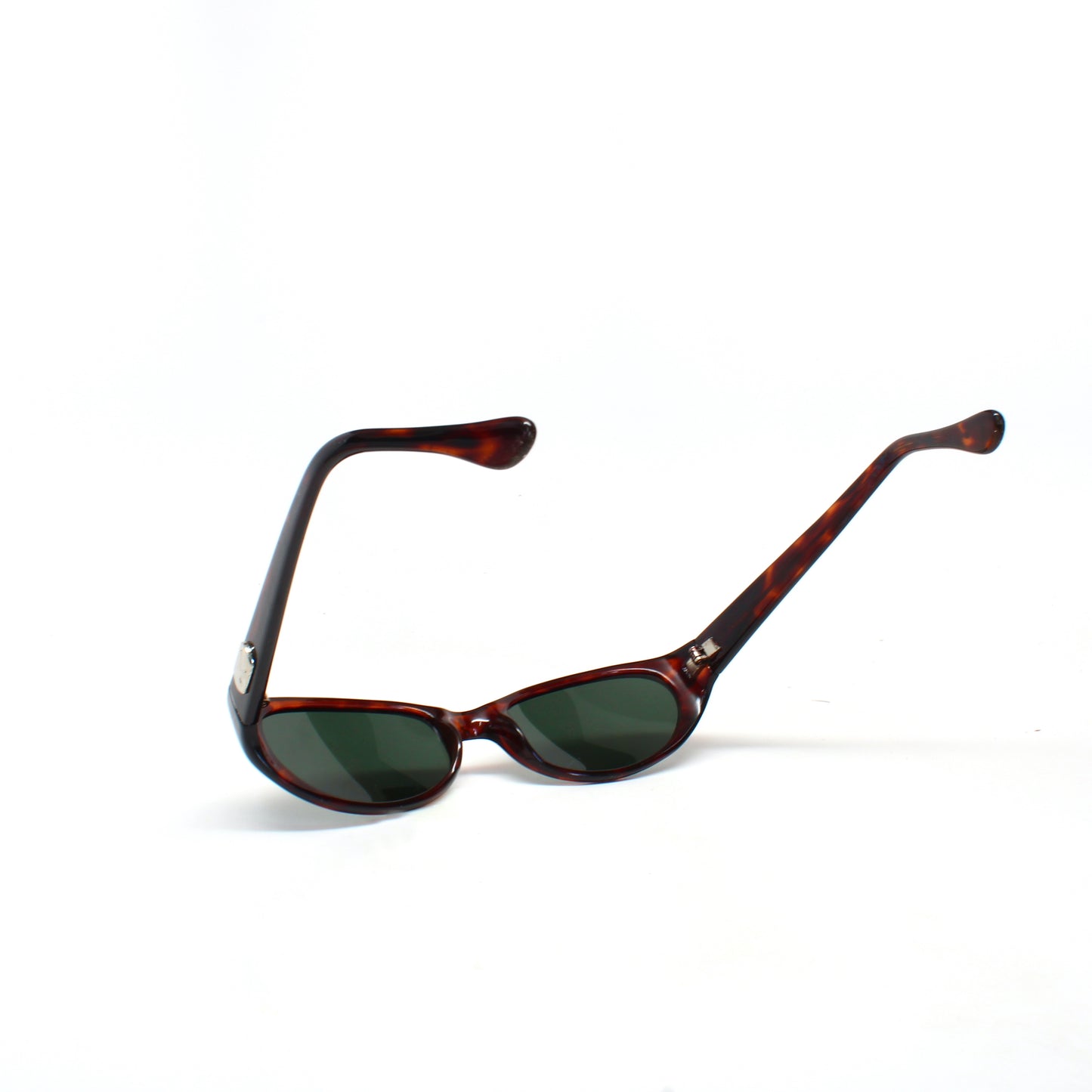 //Style 27// The Linn Frames 90s Mod Oval Shaped Sunglasses - Tortoise