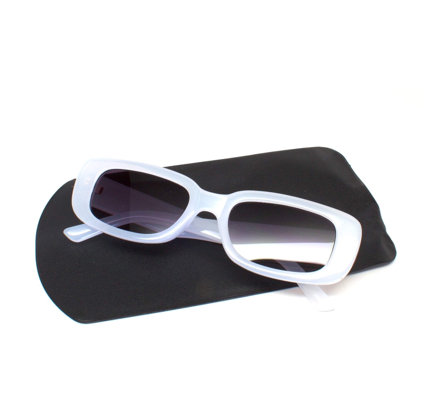 Retro Modern Deana Rectangle Frame Sunglasses - White